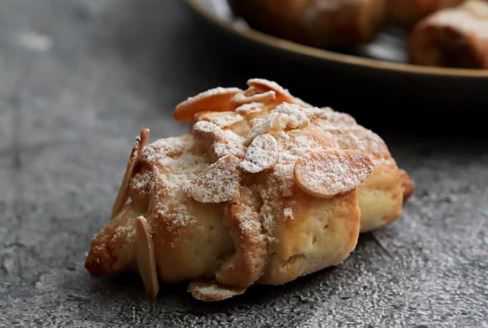 רוגלך שקדים פריכים של חסי סגל