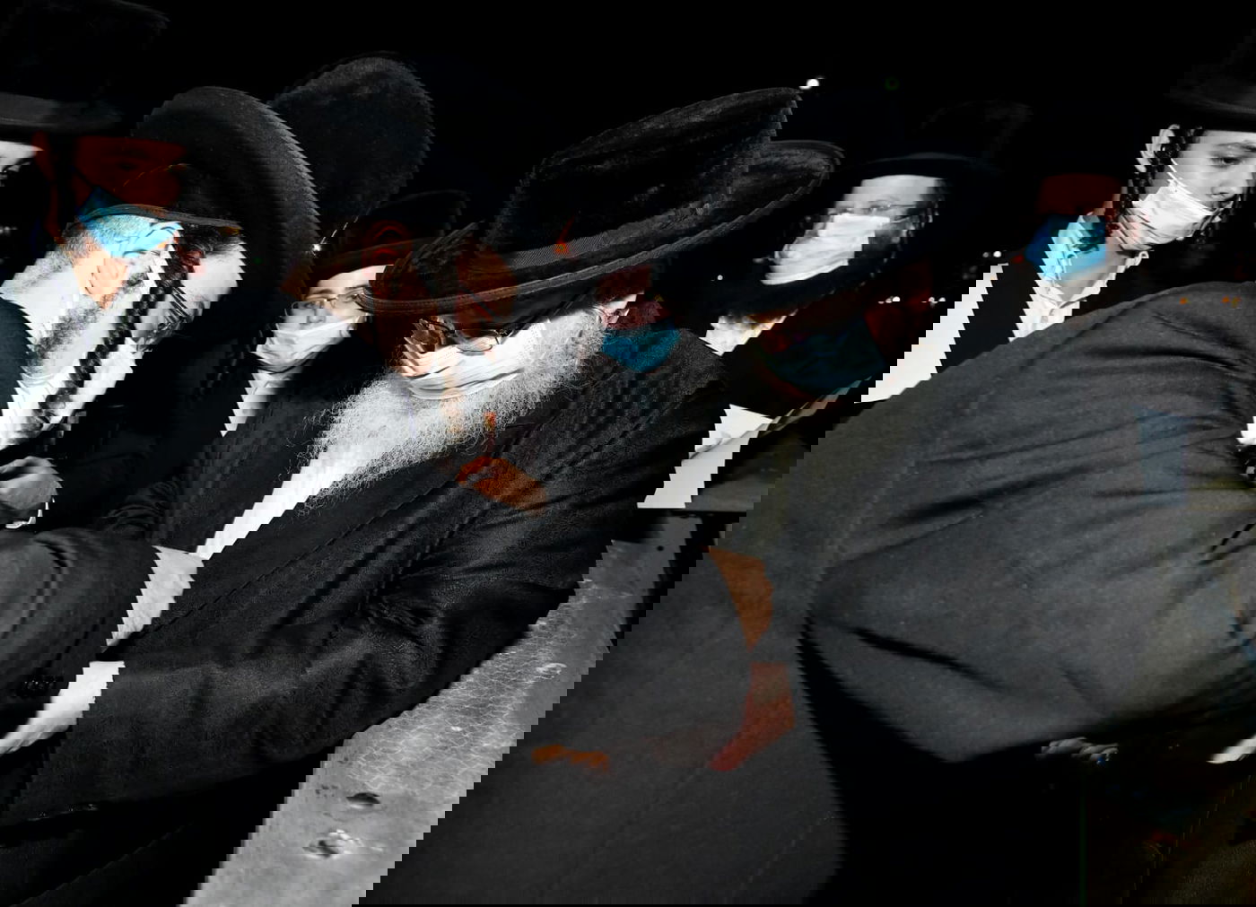 מעמד הכפרות ומנהג ה'תשליך' בחצר הקודש סאסוב