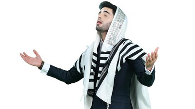 אבי מן בסינגל קליפ חדש: "מלך רחמן"