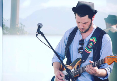 ג'וני סקלר בסינגל חדש: לחי העולמים