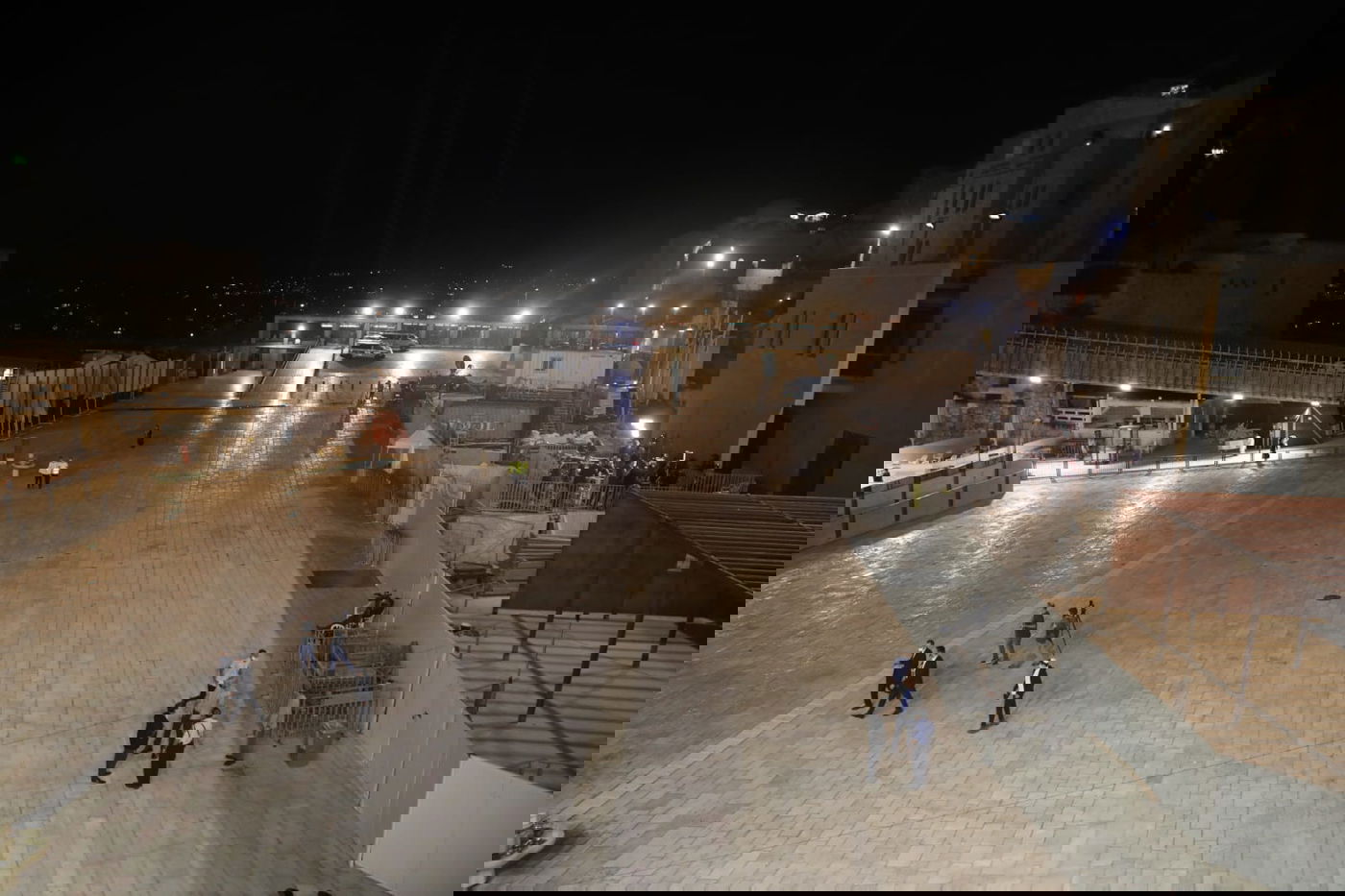 תמונות היסטוריות: ערב כיפור, הכותל ריק