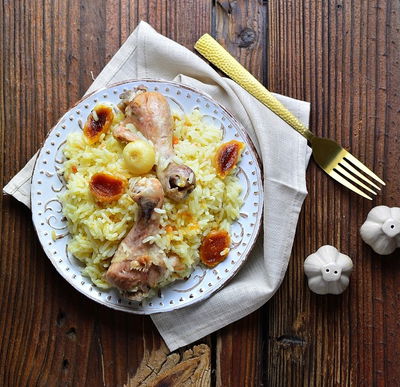 עוף עם אורז וגזר בסיר אחד