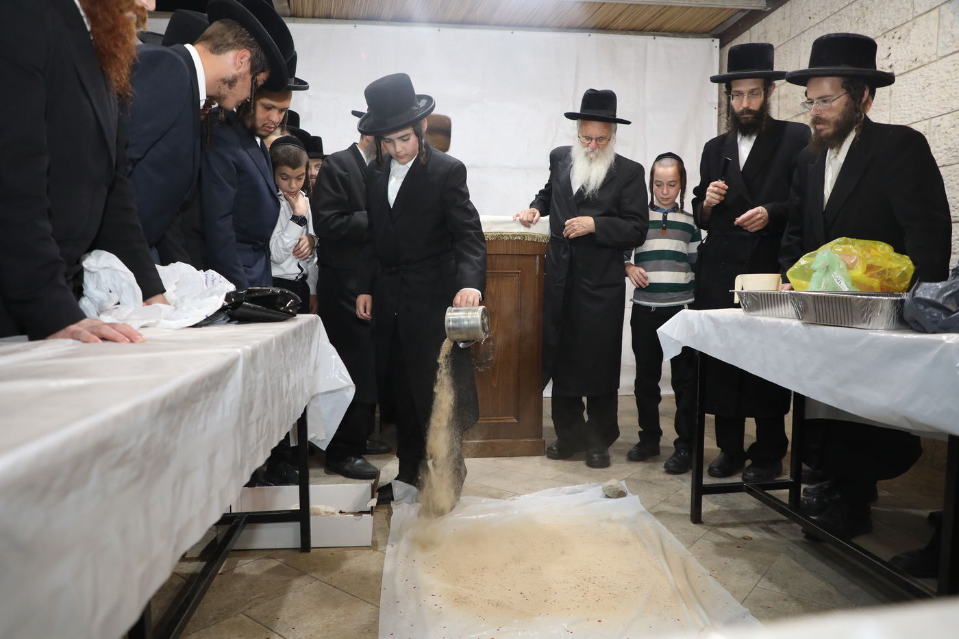 'כפרות', 'תשליך' וסליחות בחצר הקודש סאדיגורה בירושלים