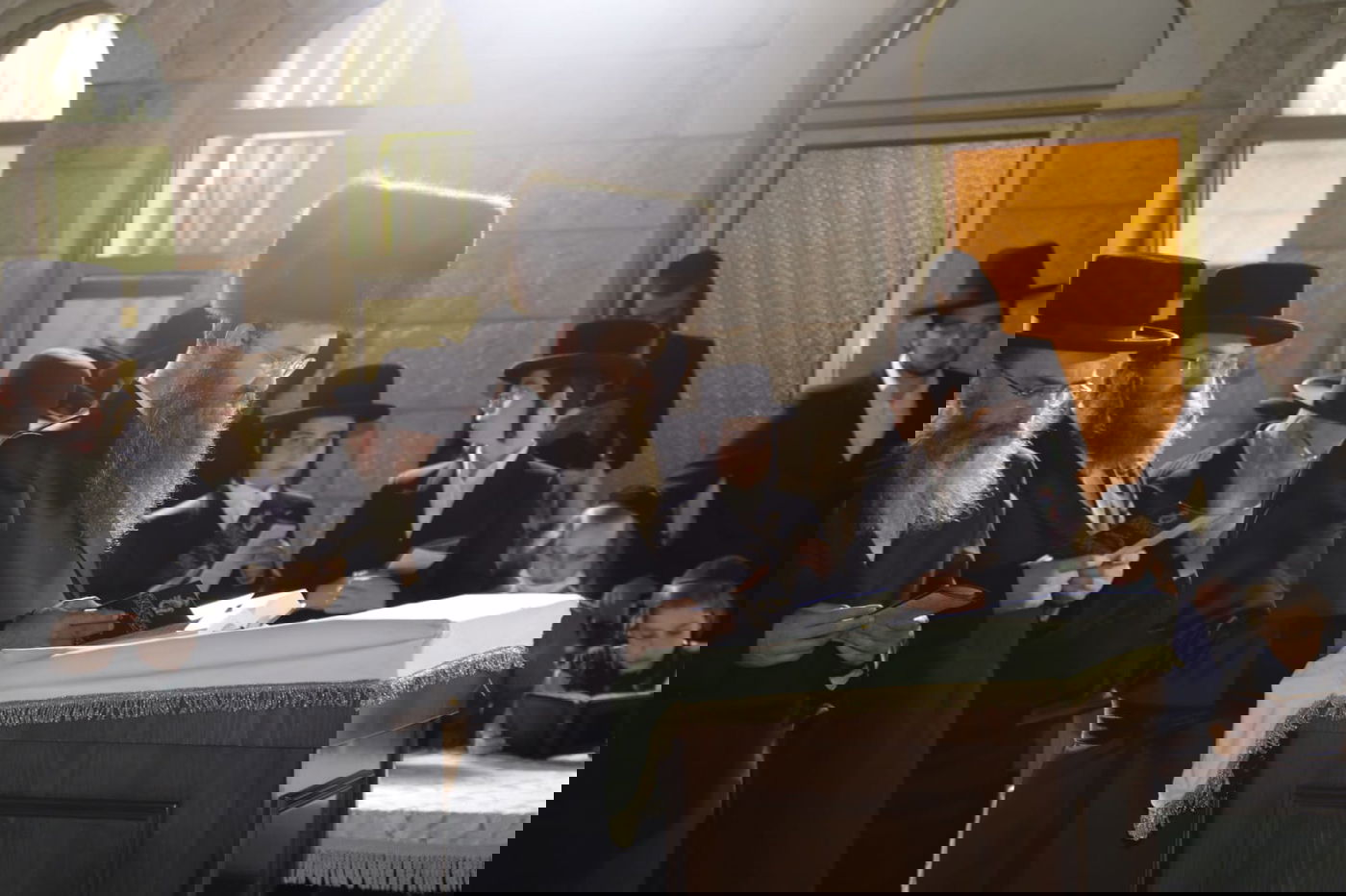 'כפרות', 'תשליך' וסליחות בחצר הקודש סאדיגורה בירושלים