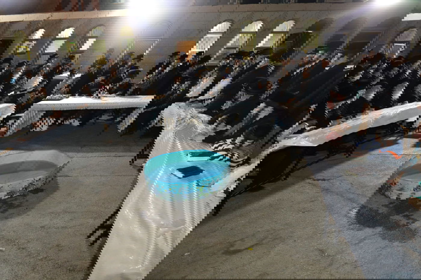 'כפרות', 'תשליך' וסליחות בחצר הקודש סאדיגורה בירושלים