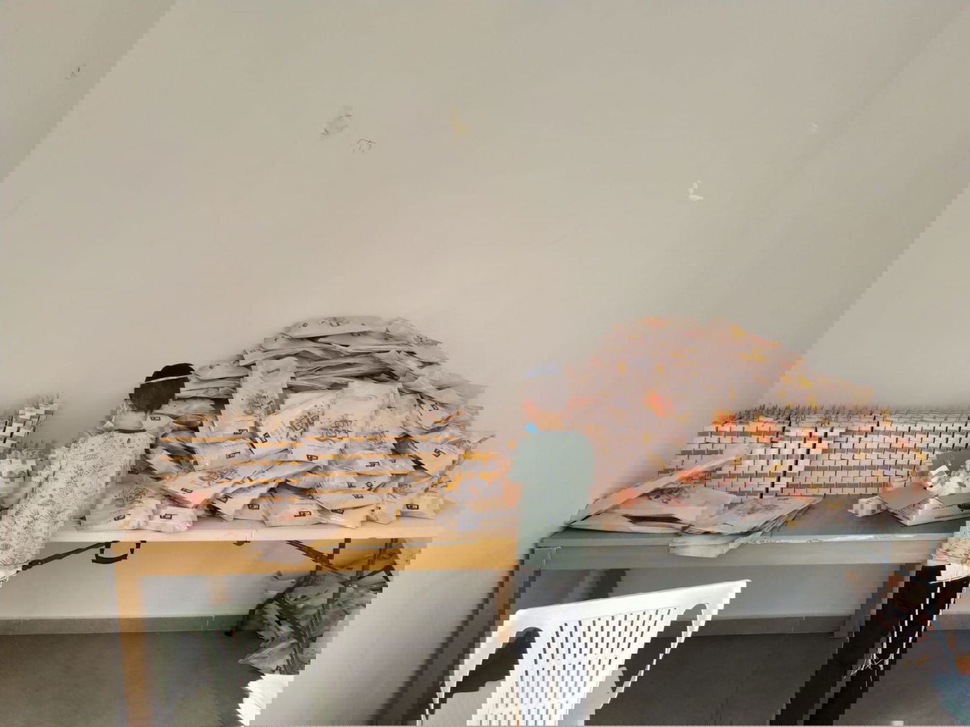 כך התפללו רבבות, בהתאם להנחיות, עם חב"ד