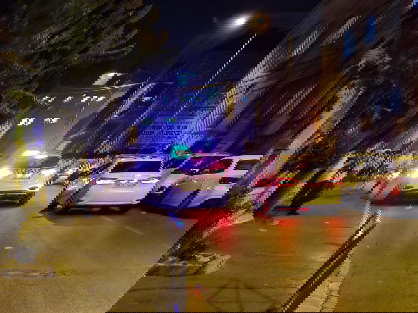 בני ברק: עשרות דוחות למארגני הטיש בויז'ניץ