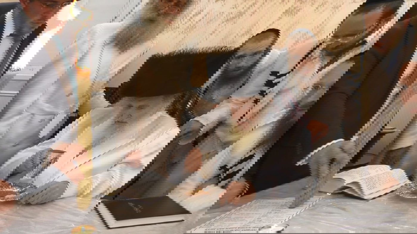 יום הכיפורים אצל הגר"מ שטרנבוך • תיעוד