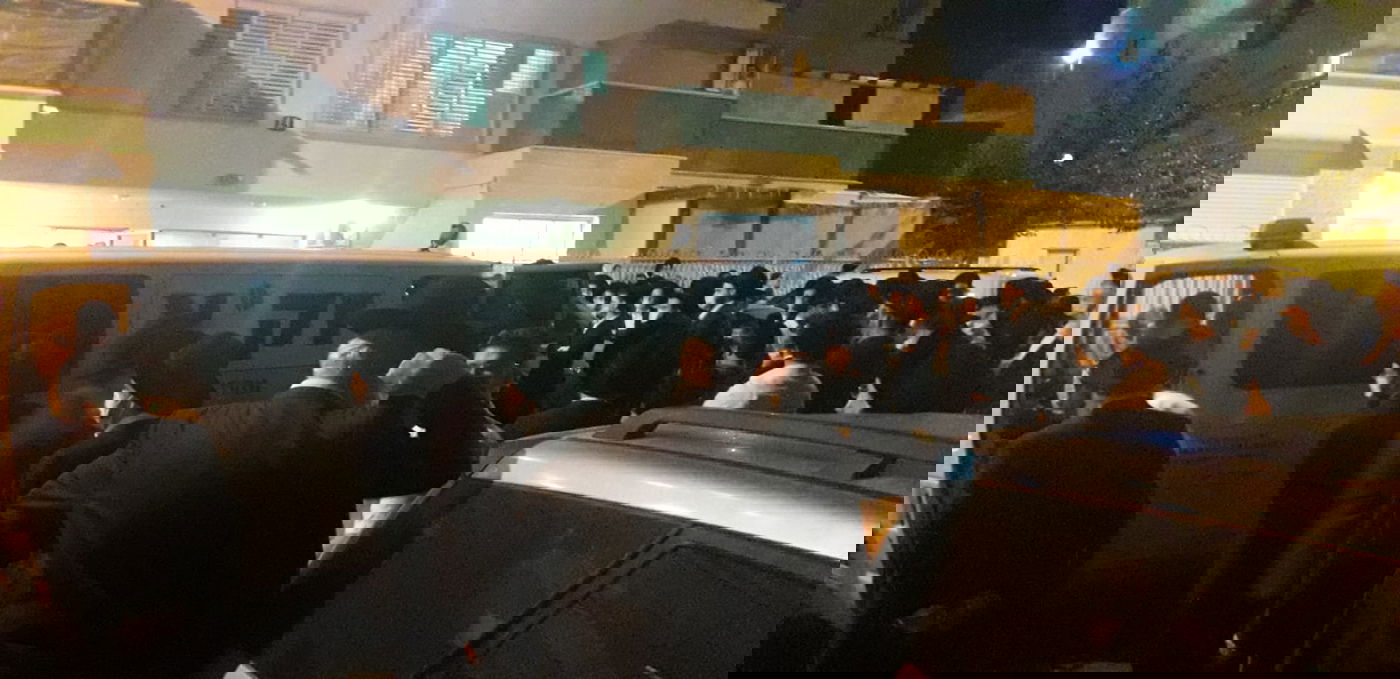 מרת חסידה חשה ברע בבית בנה, ונפטרה