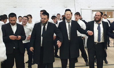 רבני ישיבת 'היכל יצחק'. ארכיון