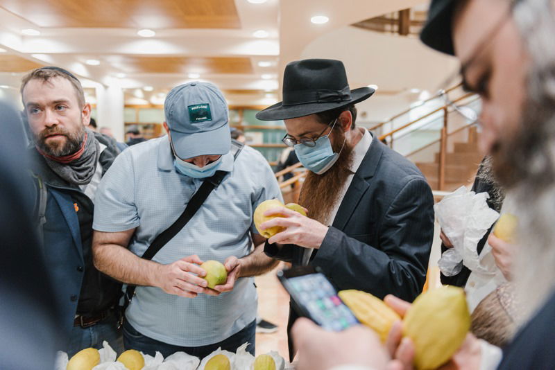 הושלמו ההכנות במוסקבה לקראת חג הסוכות