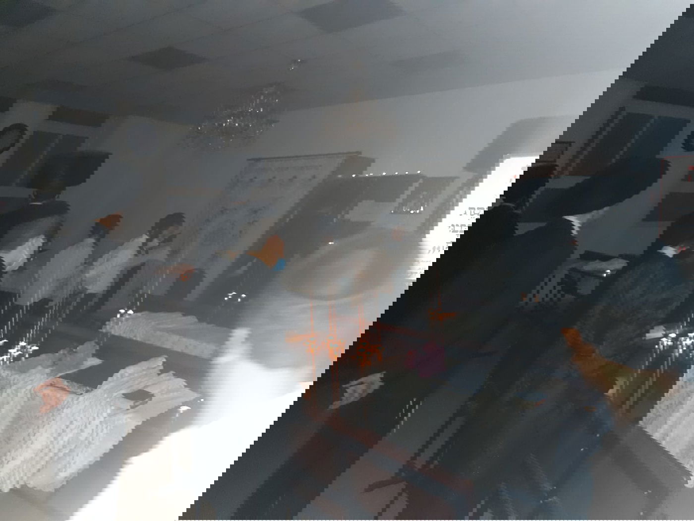 לאור נרות: כך התפללו בשטיבלאך של ביתר