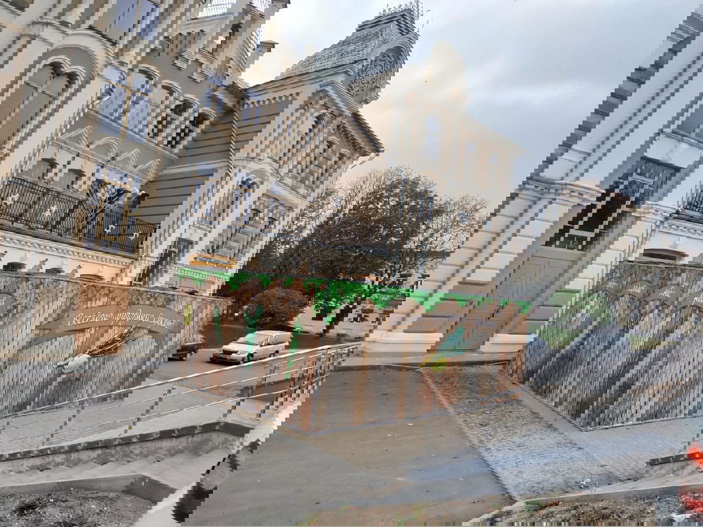 הסיפור המרגש מאחורי הסוכה המפוארת בבלארוס