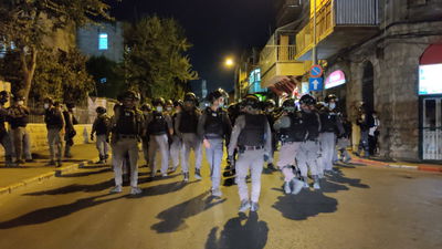 מאה שערים: עימותים אלימים אל תוך הלילה