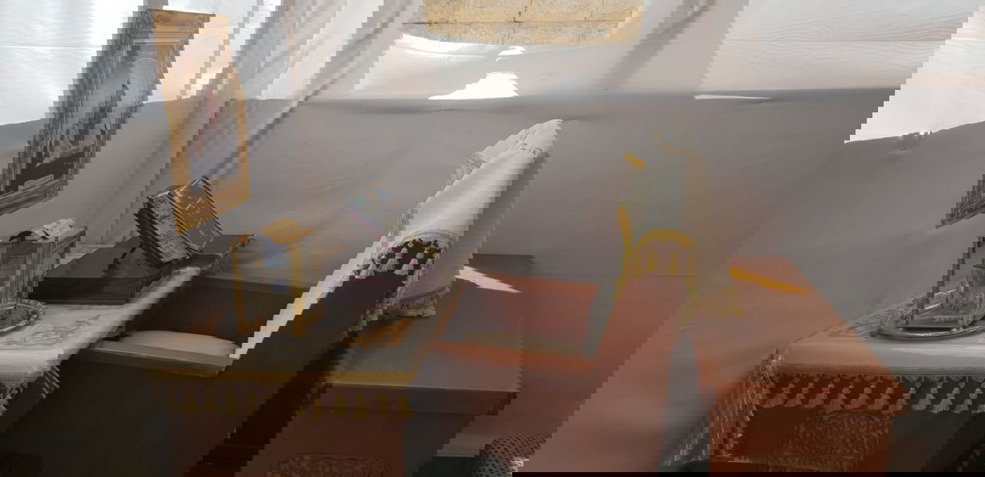 בסוכה: כסאו המיותם של זקן הראשונים לציון