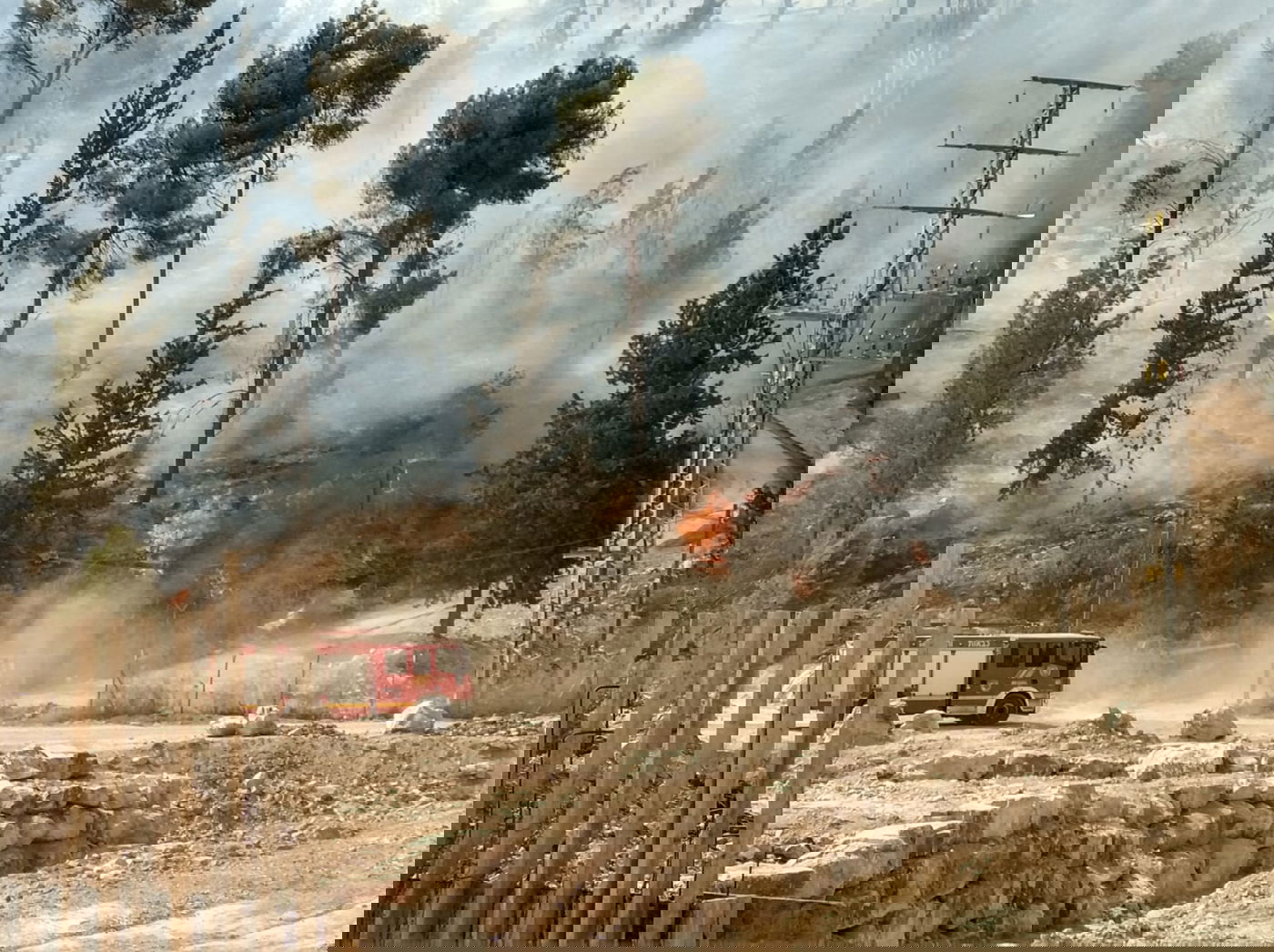 שריפת ענק משתוללת סמוך למודיעין עילית