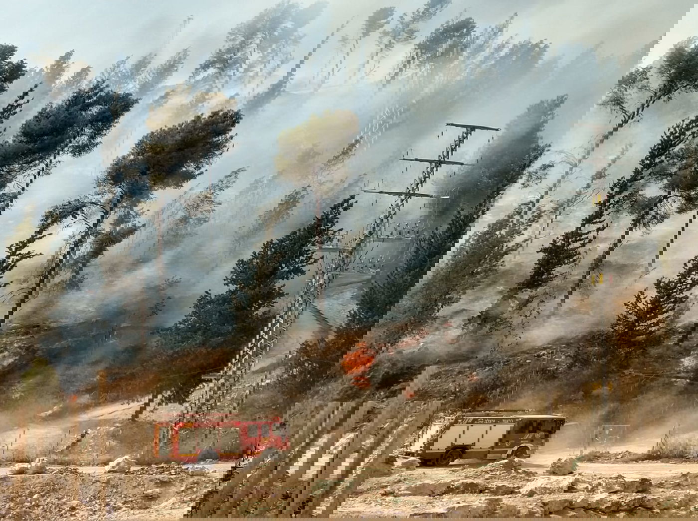 שריפת ענק משתוללת סמוך למודיעין עילית