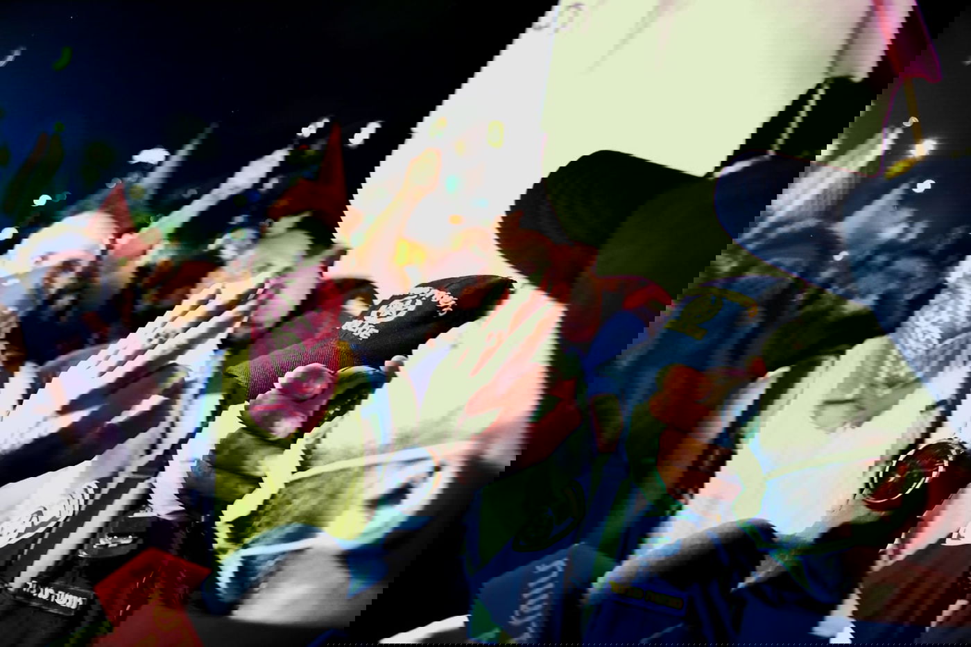 מפגיני שמאל תקפו את כוחות השיטור • צפו