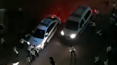 ילדי 'הפלג' והשוטרים - ראש בראש • צפו