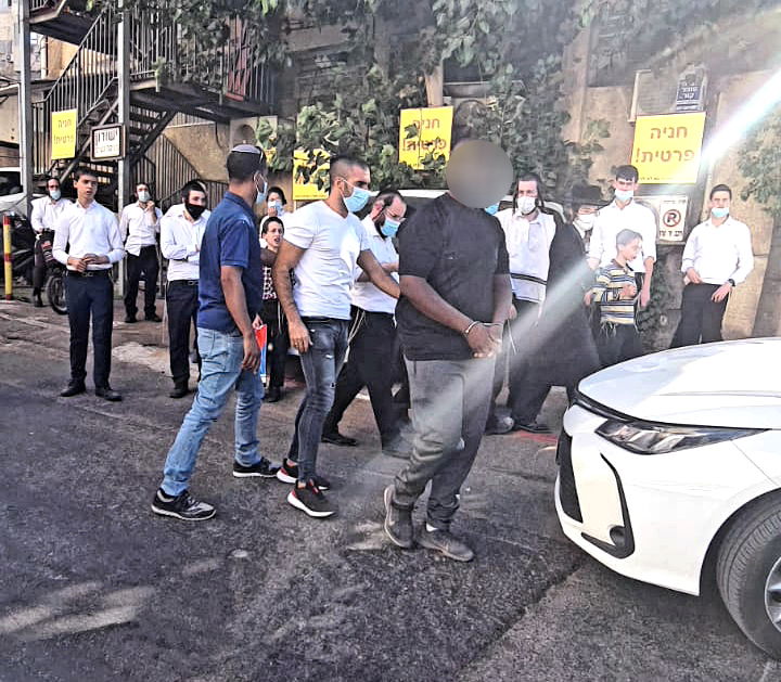 שב"חים ניסו לפרוץ אופניים; אחד מהם נתפס על חם