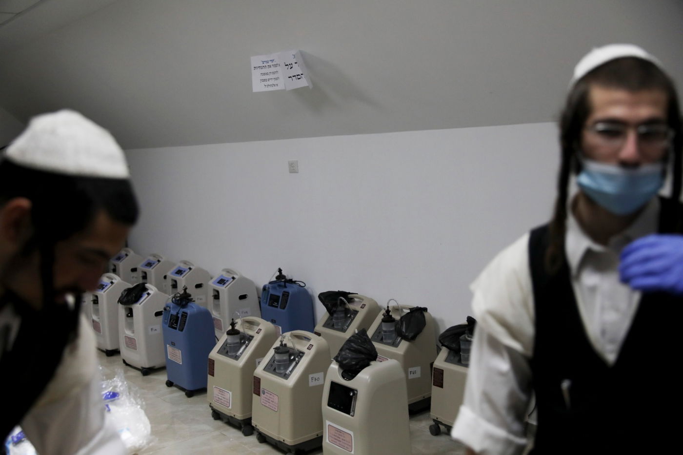 ממאה שערים, גם לחילונים: מטפלים בחולי קורונה - בבתים