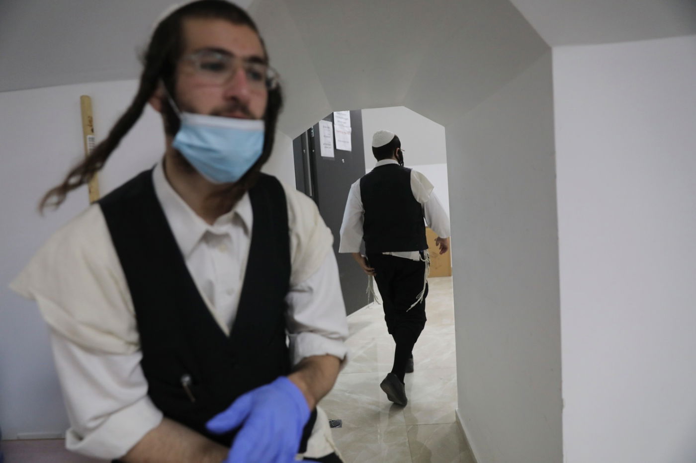 ממאה שערים, גם לחילונים: מטפלים בחולי קורונה - בבתים