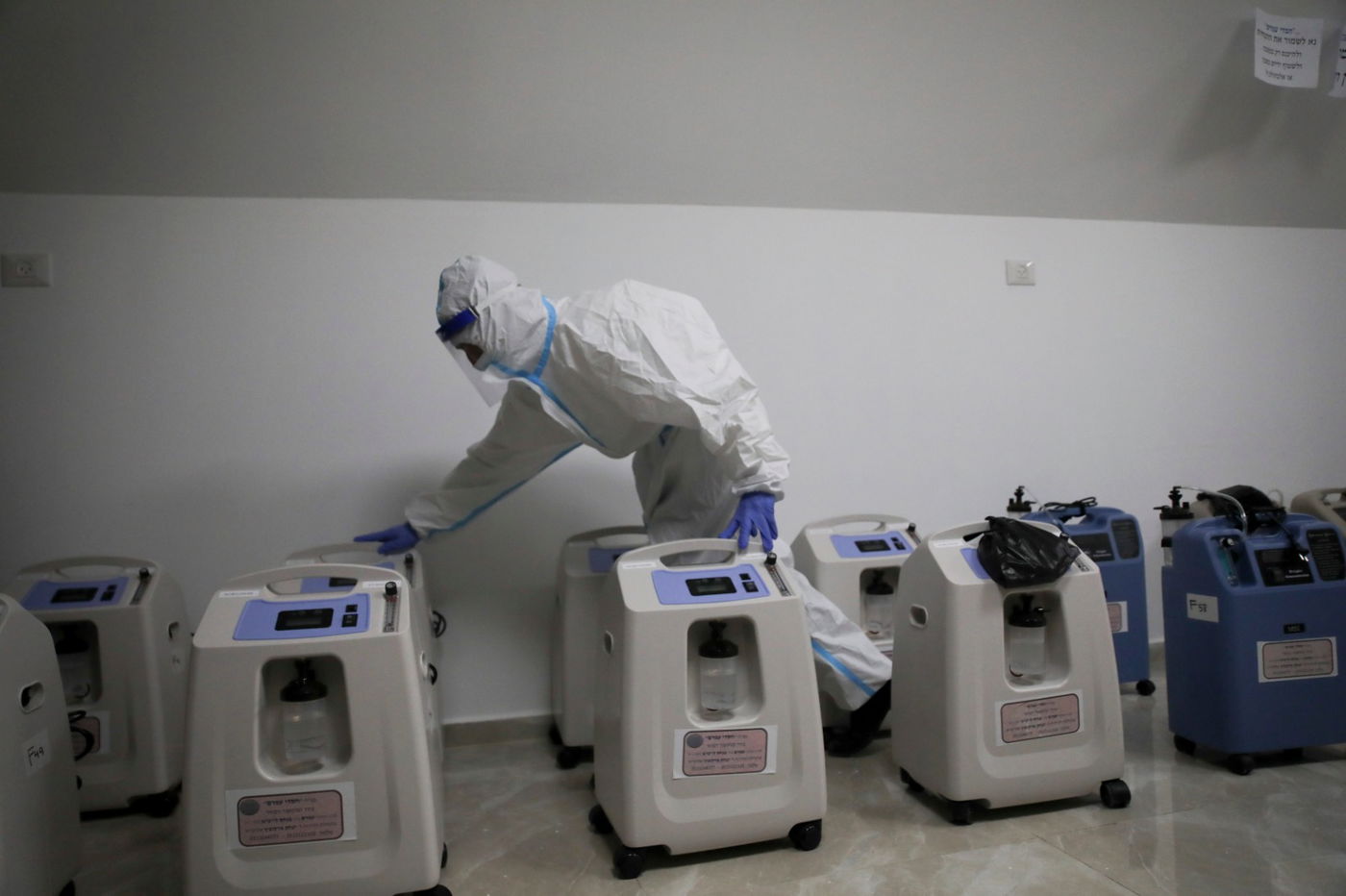 ממאה שערים, גם לחילונים: מטפלים בחולי קורונה - בבתים