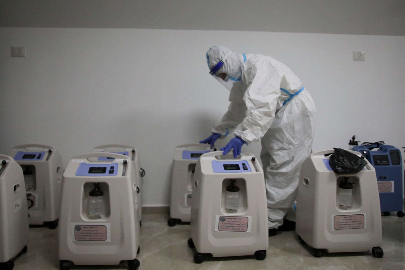 ממאה שערים, גם לחילונים: מטפלים בחולי קורונה - בבתים