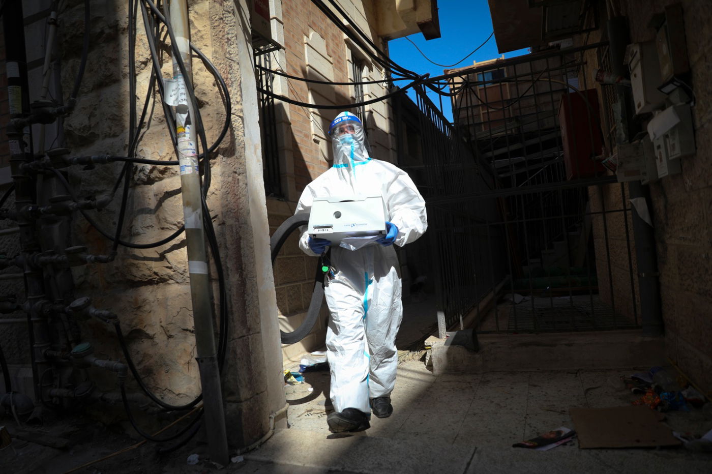 ממאה שערים, גם לחילונים: מטפלים בחולי קורונה - בבתים