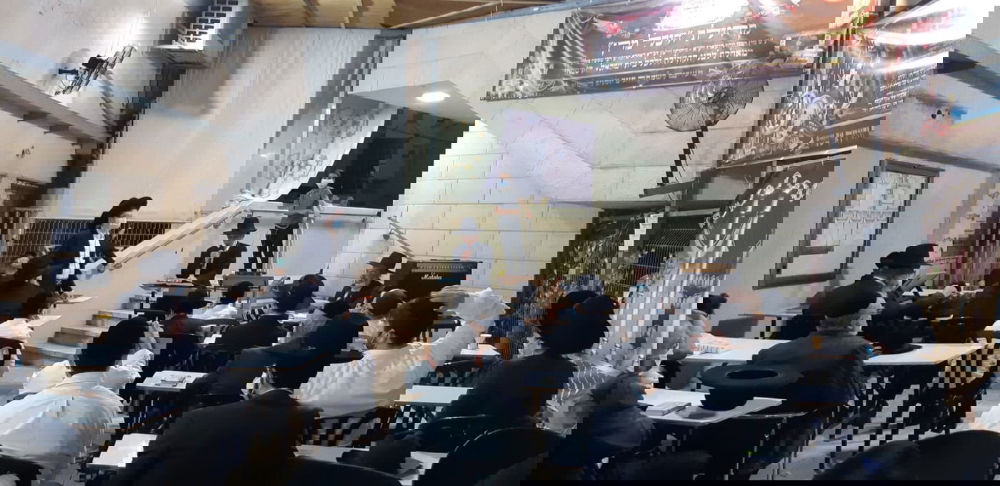 בתום ישיבת בין הזמנים: 28 בחורים עשו סיום. צפו