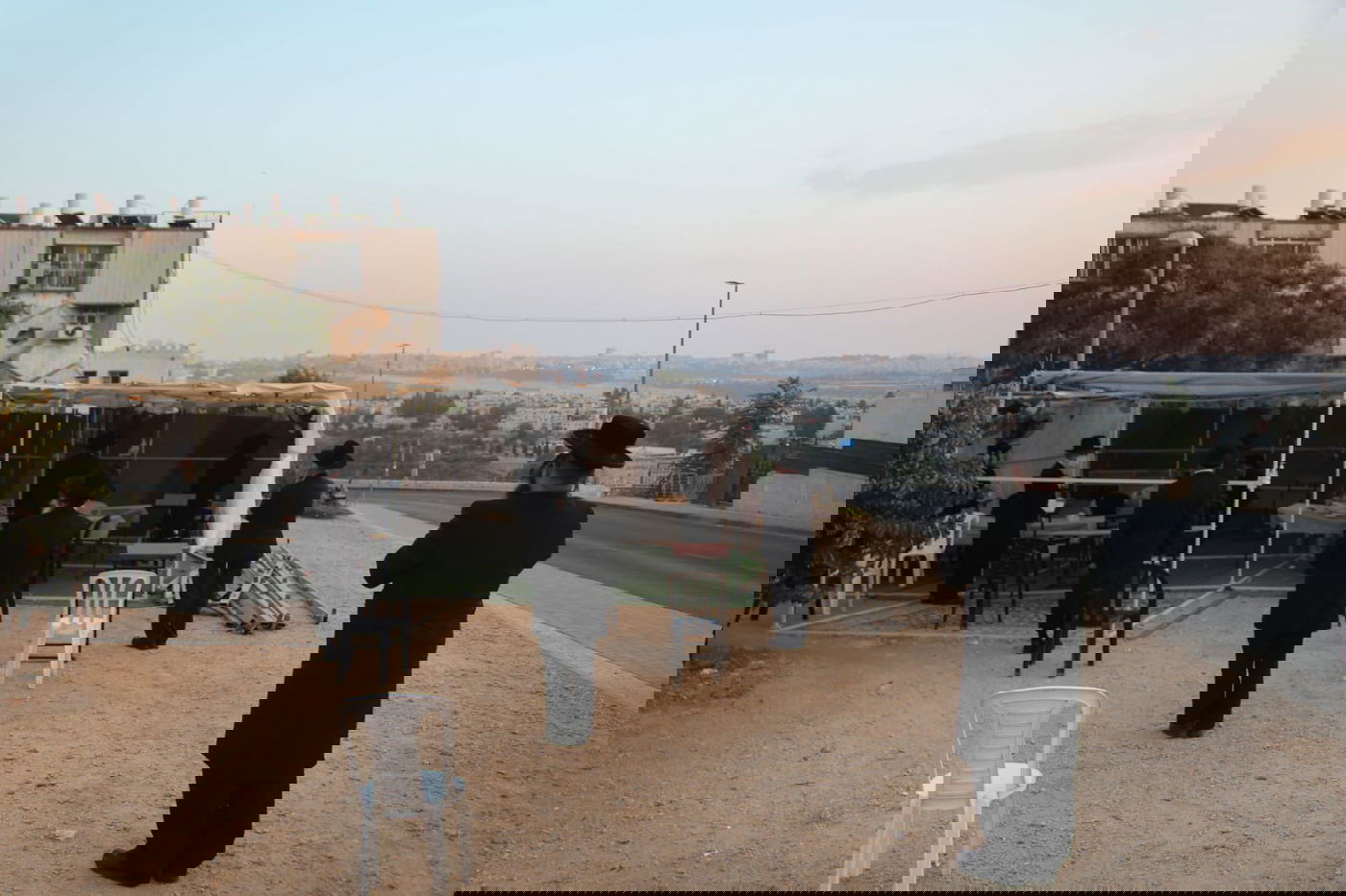 מניין חצרות בשכונת רמות. תמונת אילוסטרציה