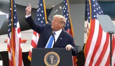 טראמפ: 'זו לא בושה, חייבים עזרה מהבורא'