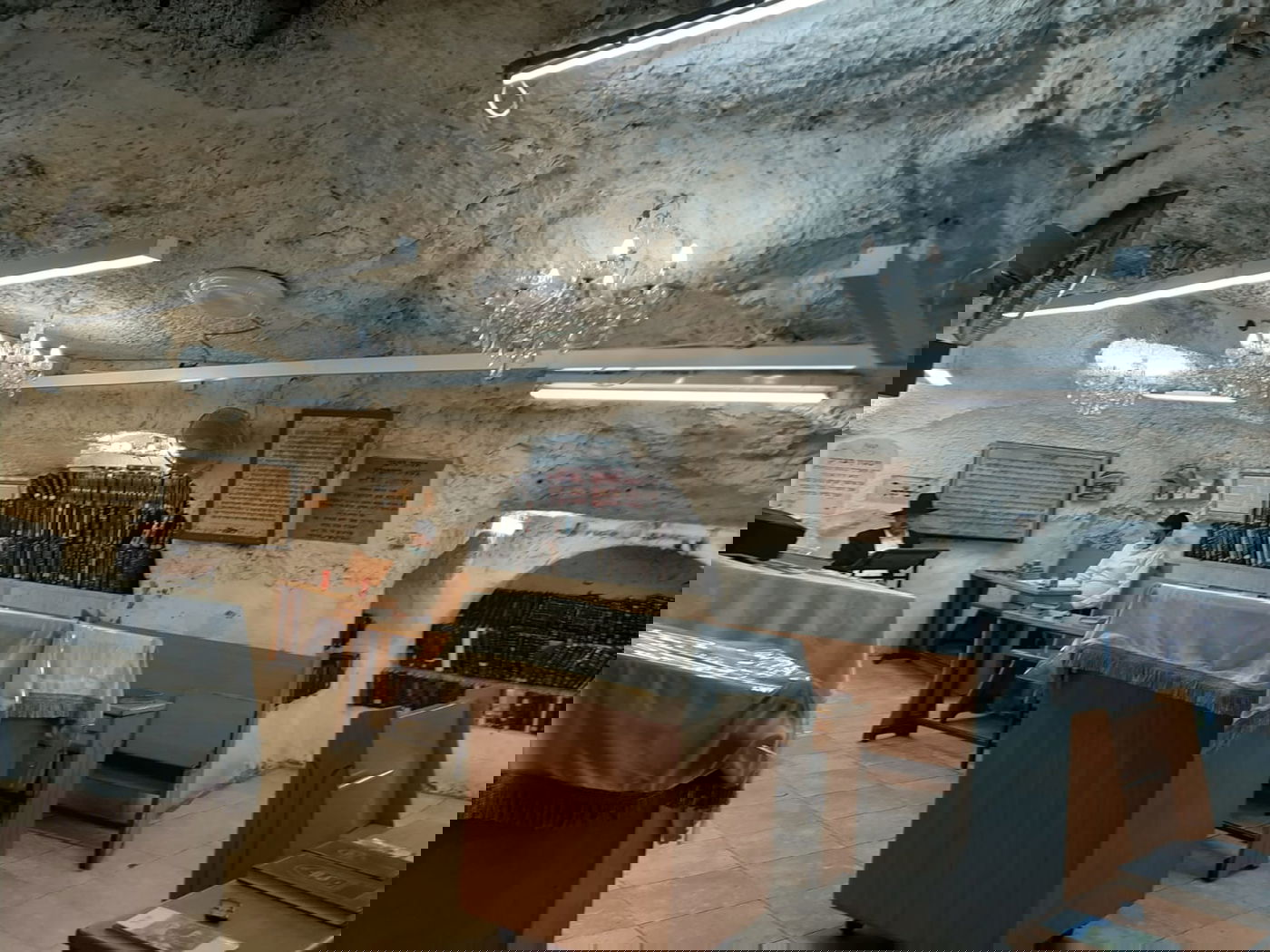 בהילולה: ציון שמעון הצדיק ריק ממתפללים