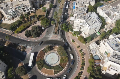 ה'כתר' על אלעד; פקקי ענק ביציאה מהעיר