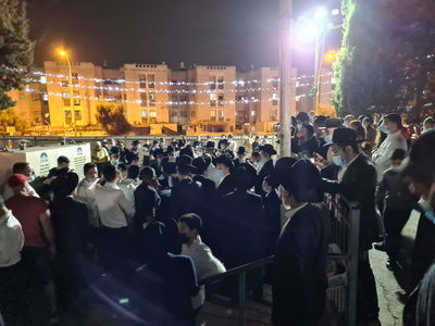 המונים התפללו בציון מרן הגר"ע יוסף זצ"ל • תיעוד