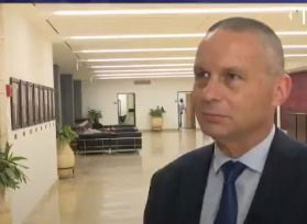 השר יזהר שי