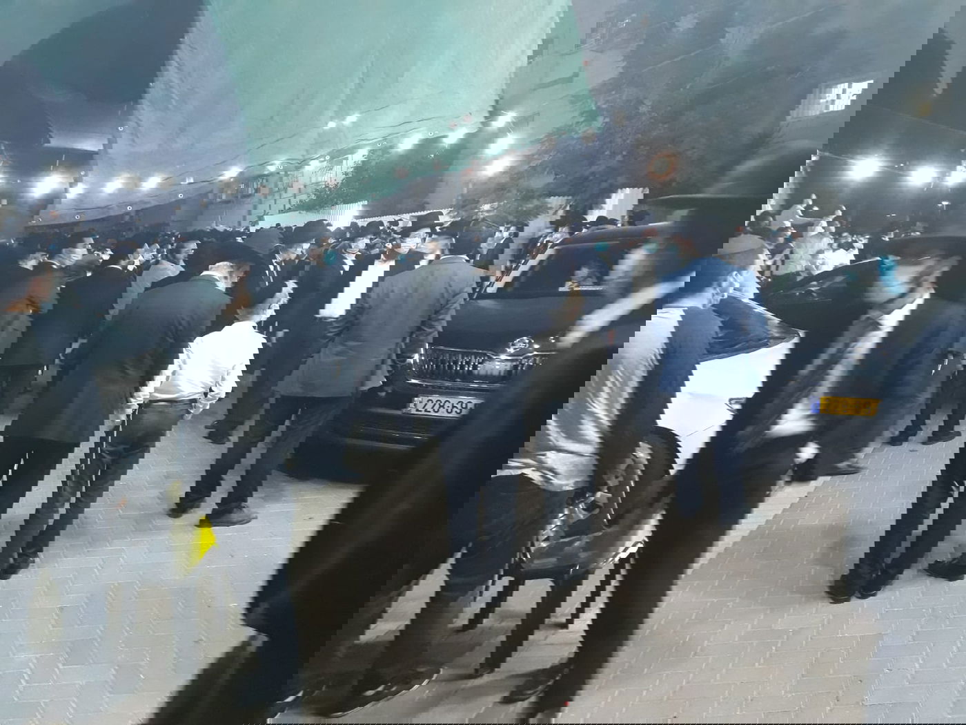 תיעוד דומע: הלוויית הרב יונה ראובן טורצין שנפטר מקורונה