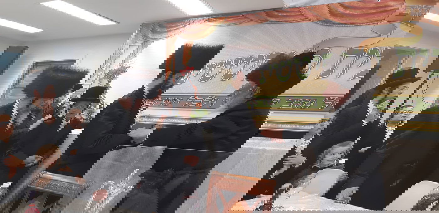 שמחת בר מצווה לנכד האדמו"ר מקאפיטשניץ