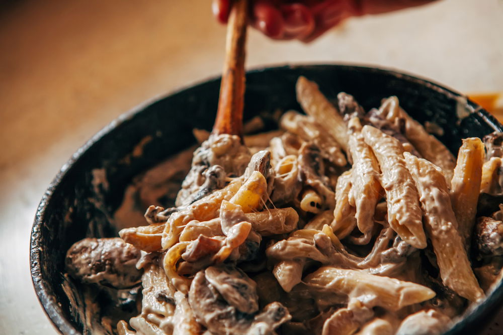 פסטה מוקרמת ברוטב שמנת טבעוני