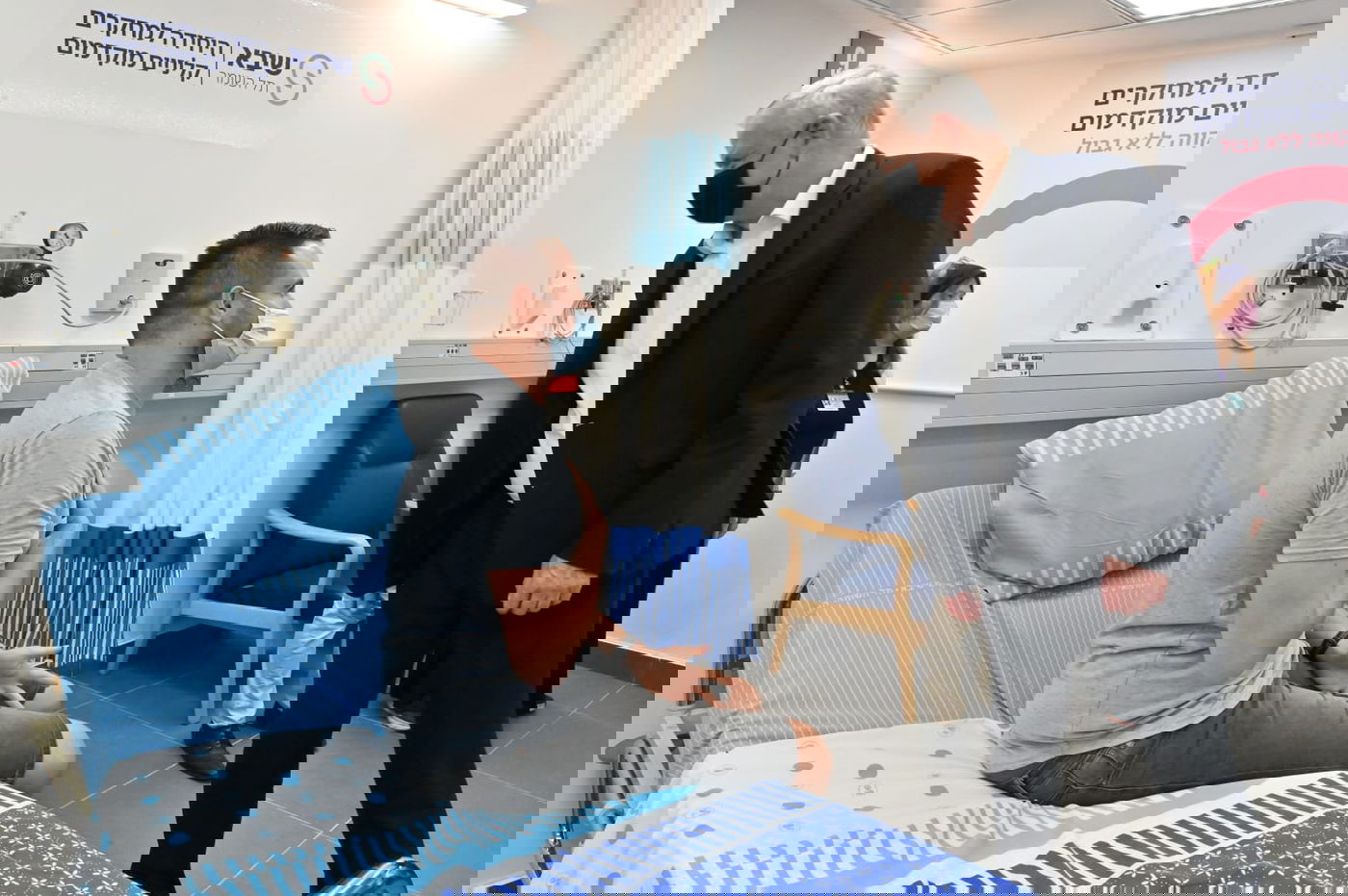 החל הניסוי בחיסון הישראלי ל'קורונה'; "אופטימיות זהירה"