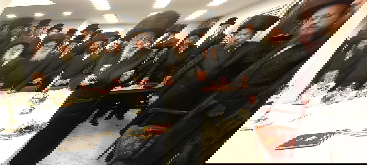 לאחר שבת מרוממת: הרבי מקאפיטשניץ ב'הבדלה'