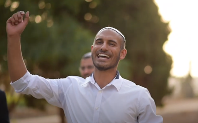 נאור כהן ולהקת 'שירת הלב' במחרוזת שמחה