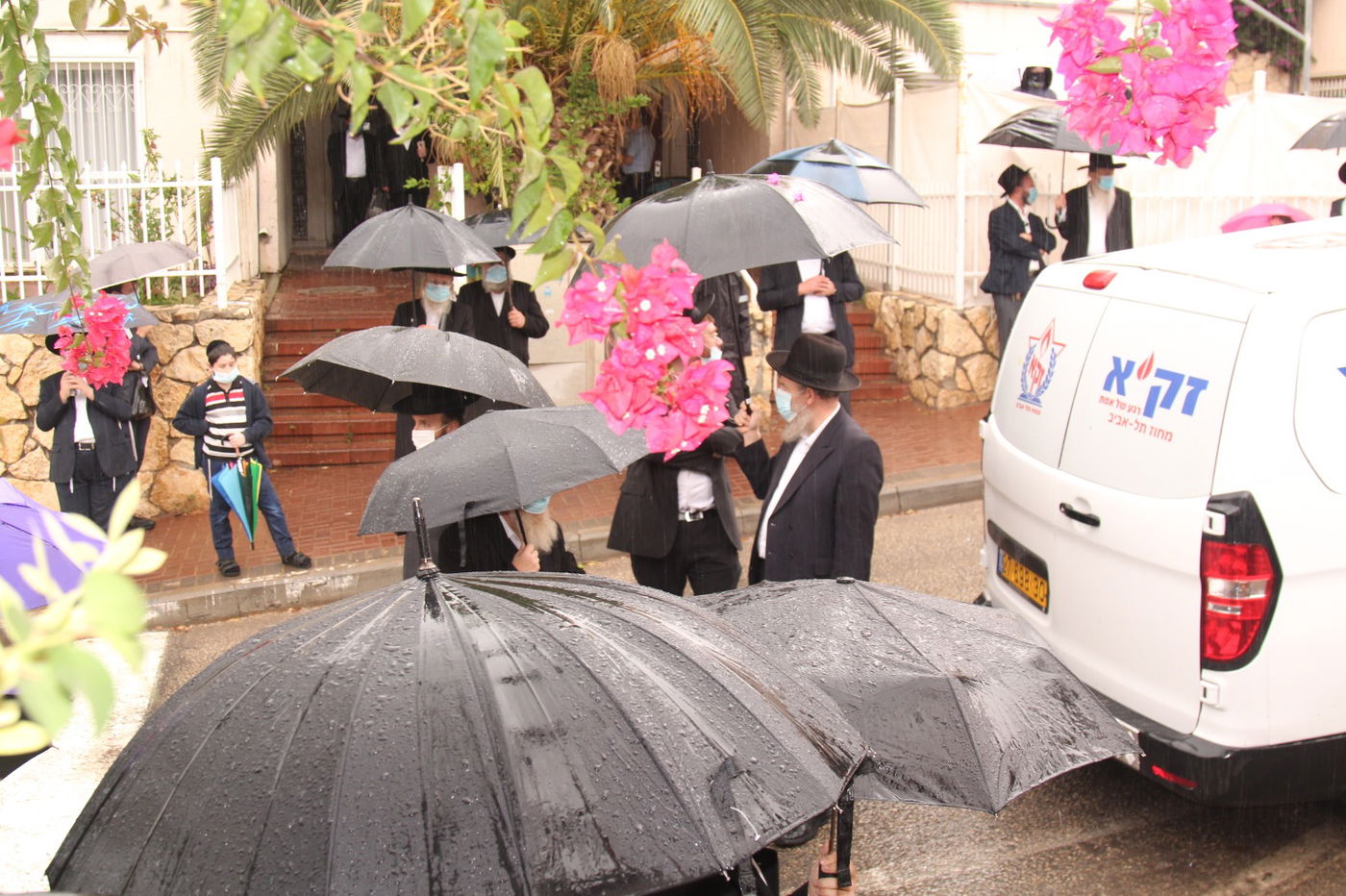 "רואה את אימא עובדת בלילה; איך לא אלמד?" • הלווית מרת ציפורה דוידוביץ' ע"ה