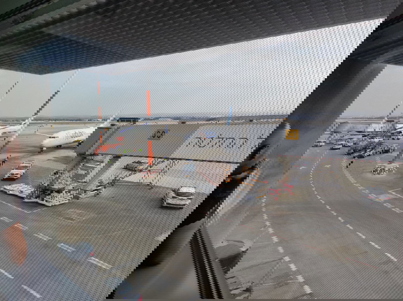 היסטוריה: הטיסה המסחרית הראשונה לדובאי יצאה לדרך