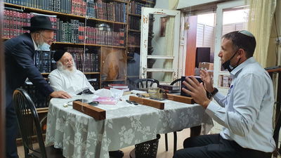 ח"כ מתן כהנא במעונו של ראש הישיבה  הגרב"ד פוברסקי
