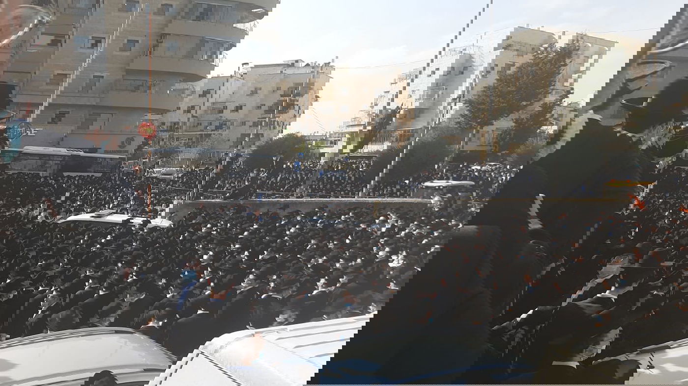 תיעוד נרחב: הלוויתו של ה'פוסק' האמריקני, בישראל