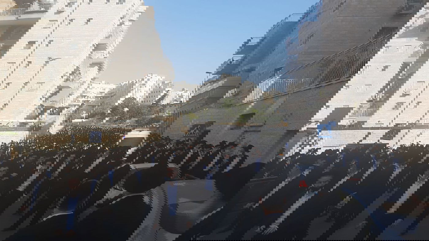 תיעוד נרחב: הלוויתו של ה'פוסק' האמריקני, בישראל