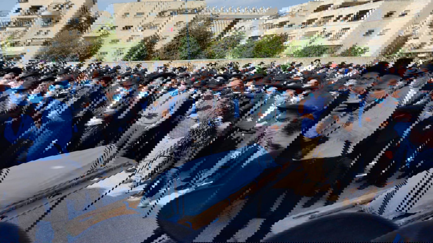 תיעוד נרחב: הלוויתו של ה'פוסק' האמריקני, בישראל