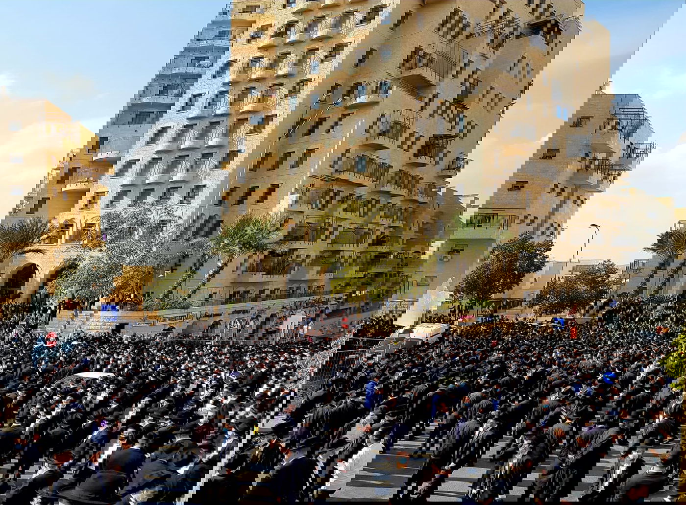 תיעוד נרחב: הלוויתו של ה'פוסק' האמריקני, בישראל