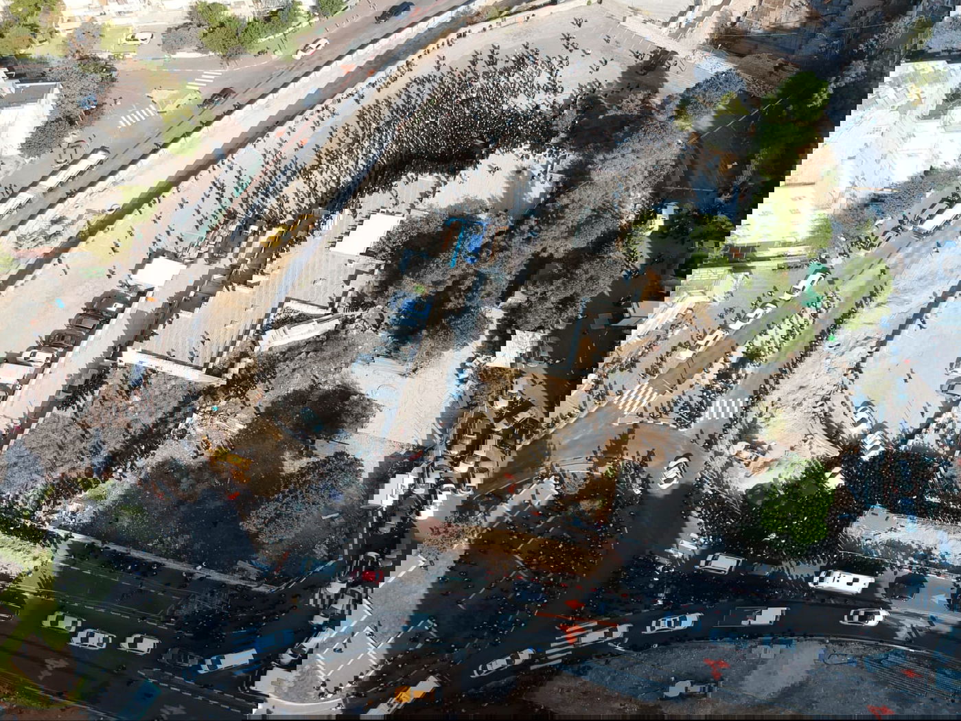 תיעוד נרחב: הלוויתו של ה'פוסק' האמריקני, בישראל